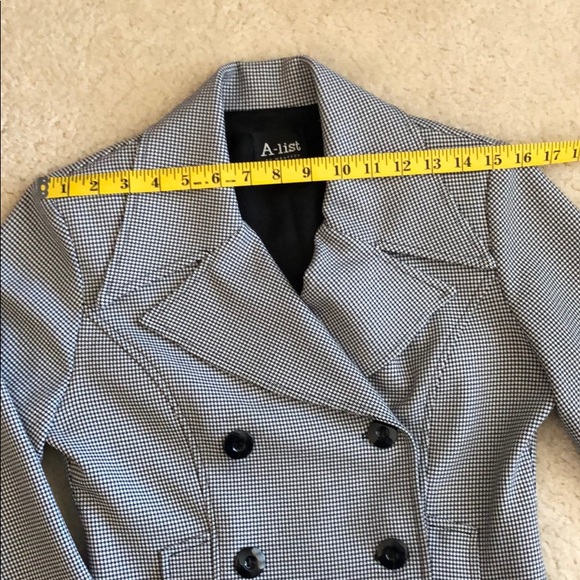 Vintage Houndstooth Fitted Blazer - Picture 4 of 9